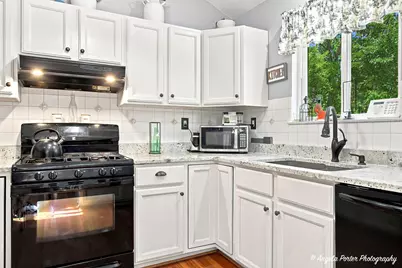 2812 Jethro Court, Zion, IL 60099 - Photo 8