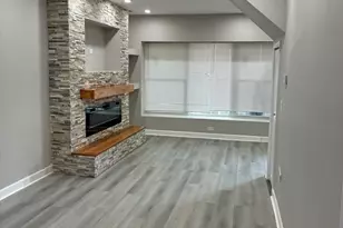 8305 S Maryland Ave, Chicago, IL 60619 - Photo 4