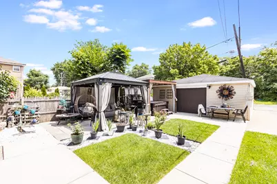 2831 S Austin Boulevard, Cicero, IL 60804 - Photo 14