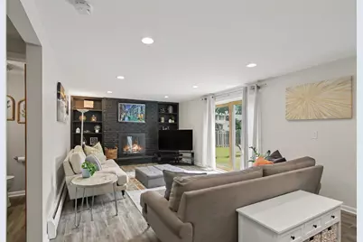 1621 N Belmont Avenue, Arlington Heights, IL 60004 - Photo 6