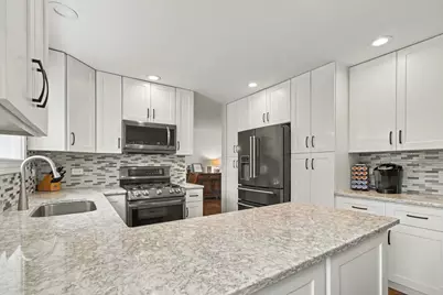 1621 N Belmont Avenue, Arlington Heights, IL 60004 - Photo 2