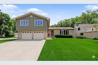 1621 N Belmont Avenue, Arlington Heights, IL 60004 - Photo 1