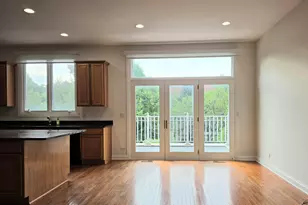 2085 Valor Ct, Glenview, IL 60026 - Photo 12