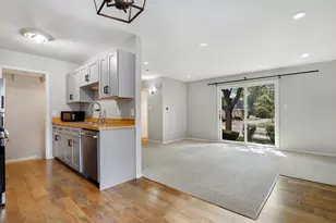 415 Sunnybrook Ln, Wheaton, IL 60187 - Photo 8