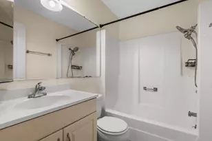 415 Sunnybrook Ln, Wheaton, IL 60187 - Photo 14