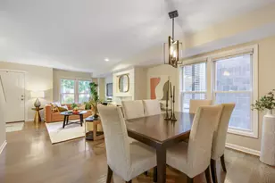 2048 W Huron St, Chicago, IL 60612 - Photo 8