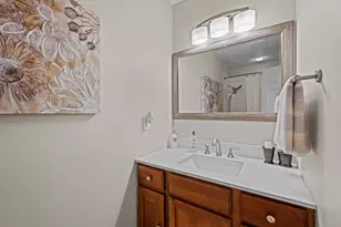 80 Bluebird Ln, Naperville, IL 60565 - Photo 24