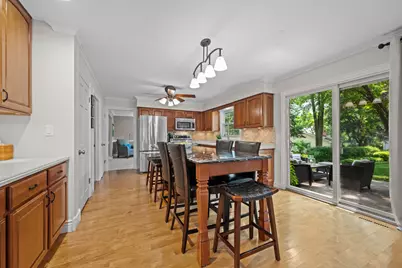 80 Bluebird Lane, Naperville, IL 60565 - Photo 6