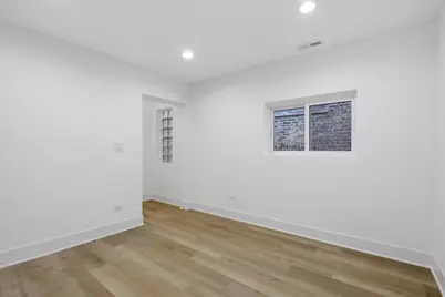 3116 W Montrose Avenue, Chicago, IL 60618 - Photo 26