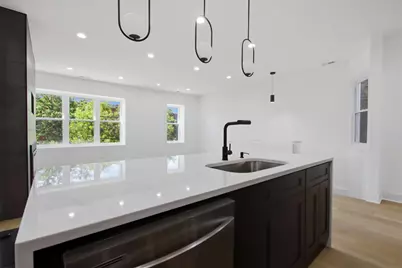 3116 W Montrose Avenue, Chicago, IL 60618 - Photo 8