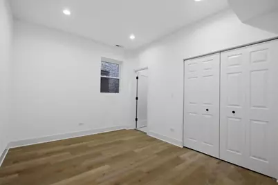3116 W Montrose Avenue, Chicago, IL 60618 - Photo 10