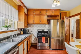 2842 N Mont Clare Ave, Chicago, IL 60634 - Photo 8