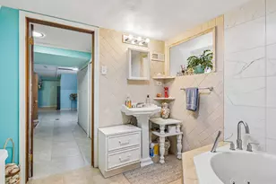 2842 N Mont Clare Ave, Chicago, IL 60634 - Photo 24