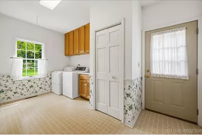 501 Pin Oak Court, Saint Charles, IL 60174 - Photo 16