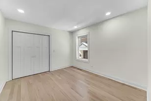 6341 N Campbell Ave, Chicago, IL 60659 - Photo 16