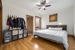 1462 W Warner Ave, Chicago, IL 60613 - Photo 12