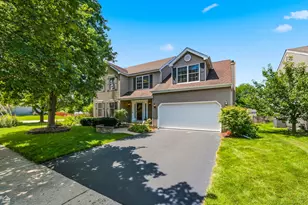 2920 Compton Rd, Aurora, IL 60504 - Photo 2