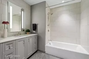 435 N Michigan Ave, Chicago, IL 60611 - Photo 24