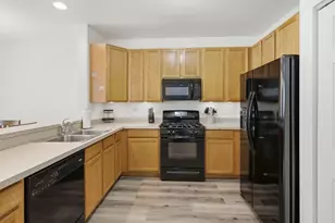 185 Springbrook Trail S, Oswego, IL 60543 - Photo 6