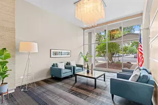 555 W Cornelia Ave, Chicago, IL 60657 - Photo 20
