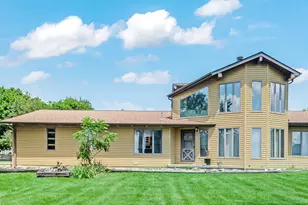 416 Auburn Ct, New Lenox, IL 60451 - Photo 2