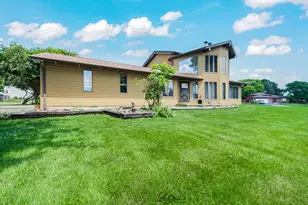 416 Auburn Ct, New Lenox, IL 60451 - Photo 1