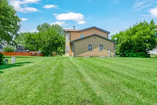 416 Auburn Ct, New Lenox, IL 60451 - Photo 4