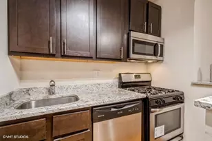 1504 N Dearborn Pkwy, Chicago, IL 60610 - Photo 2