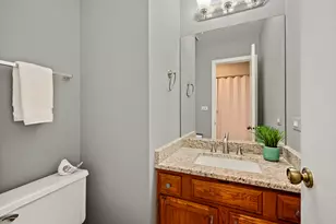 30W023 Laurel Ct, Warrenville, IL 60555 - Photo 14