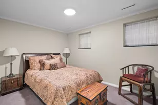 2715 N Bosworth Ave, Chicago, IL 60614 - Photo 36