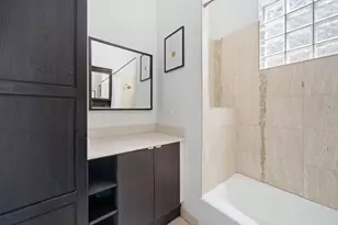 3742 N Janssen Ave, Chicago, IL 60613 - Photo 16