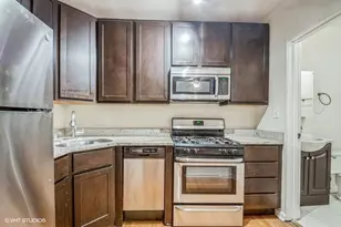 1504 N Dearborn Pkwy, Chicago, IL 60610 - Photo 6