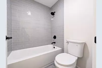 217 Tamarack Drive, Bloomingdale, IL 60108 - Photo 32