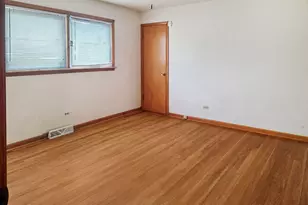 601 Yates Ave, Calumet City, IL 60409 - Photo 10