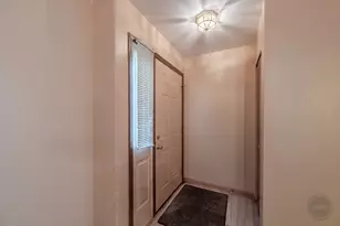 1419 Ridge Rd, South Elgin, IL 60177 - Photo 4