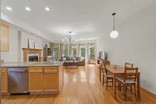 1320 N Cleveland Ave, Chicago, IL 60610 - Photo 6