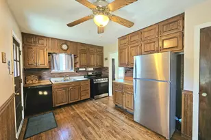 1014 S Summit Ave, Villa Park, IL 60181 - Photo 8