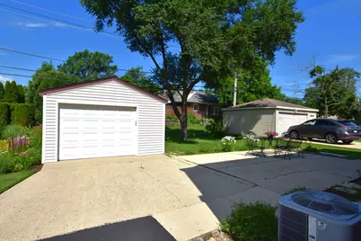 1014 S Summit Avenue, Villa Park, IL 60181 - Photo 16