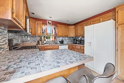 1215 Devonshire Drive, Joliet, IL 60435 - Photo 8