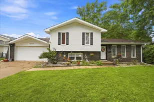 1215 Devonshire Dr, Joliet, IL 60435 - Photo 1