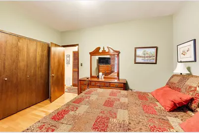 923 W Irving Park Road #2E, Chicago, IL 60613 - Photo 16