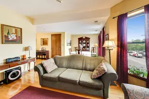 923 W Irving Park Rd, Chicago, IL 60613 - Photo 6