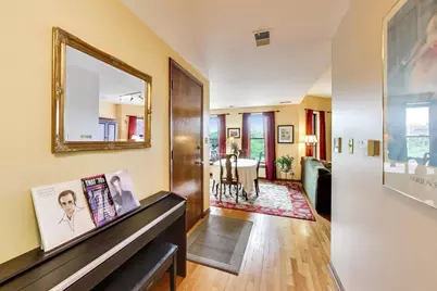 923 W Irving Park Road #2E, Chicago, IL 60613 - Photo 4