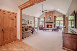 4N843 W Woods Dr, Saint Charles, IL 60175 - Photo 12