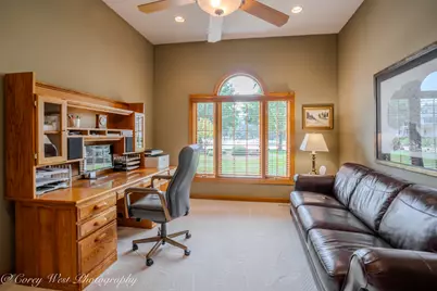 4N843 W Woods Drive, Saint Charles, IL 60175 - Photo 8