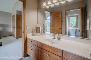 4N843 W Woods Dr, Saint Charles, IL 60175 - Photo 40