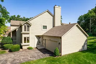 5326 Sandpiper Pl, Loves Park, IL 61111 - Photo 2