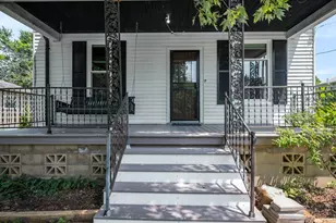 1108 S Clayton St, Bloomington, IL 61701 - Photo 2