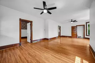 1108 S Clayton St, Bloomington, IL 61701 - Photo 12