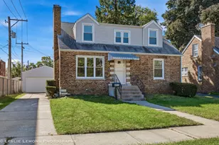 4015 W 105th St, Oak Lawn, IL 60453 - Photo 2